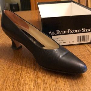 Gorgeous vintage Evan-Picone heels